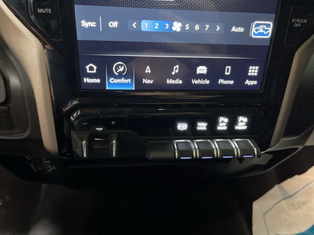 Used 2024 RAM 2500 Laramie image 30