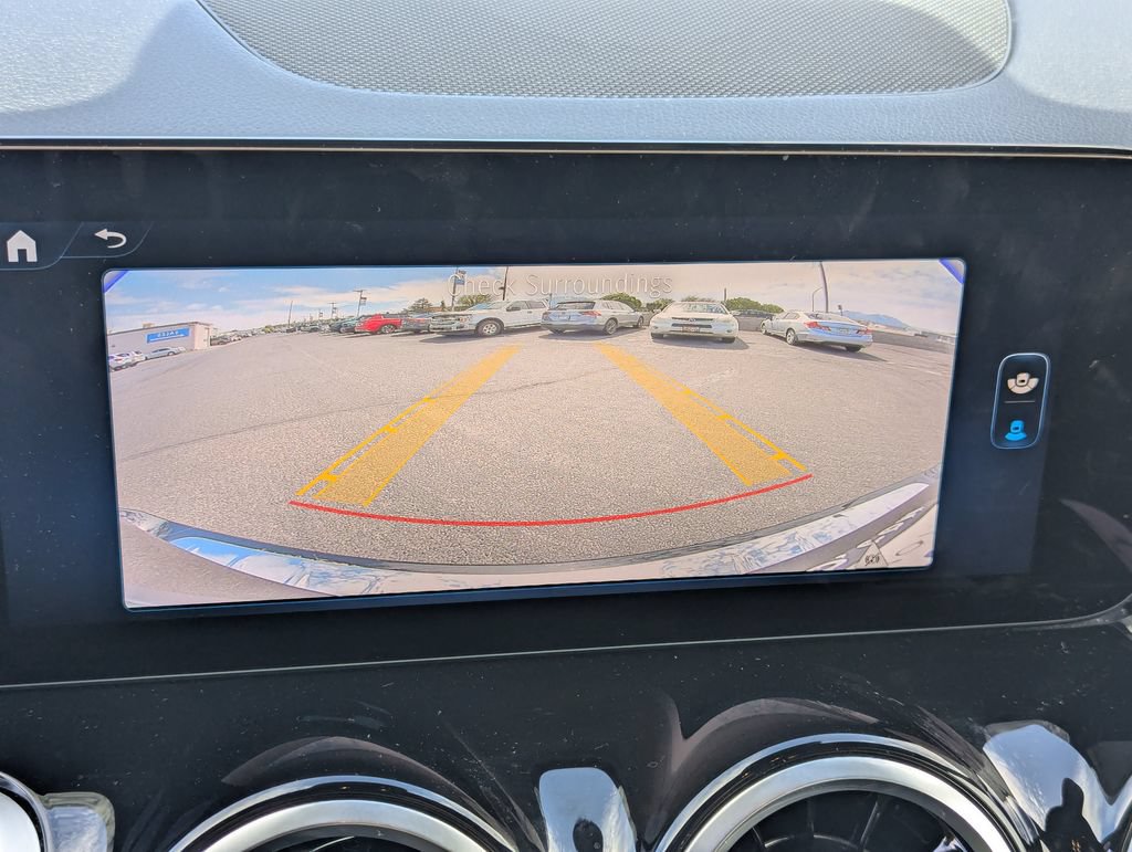 Used 2025 Mercedes-Benz GLB 250 image 18