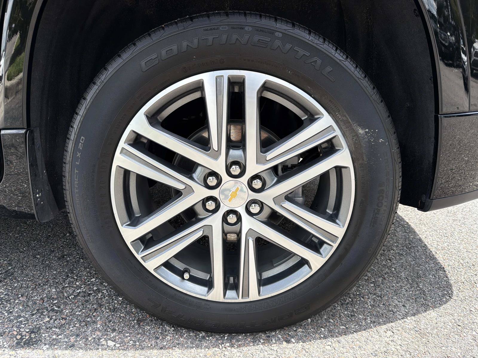 Used 2023 Chevrolet Traverse High Country w/ LPO, Floor Liner Package FWD image 10