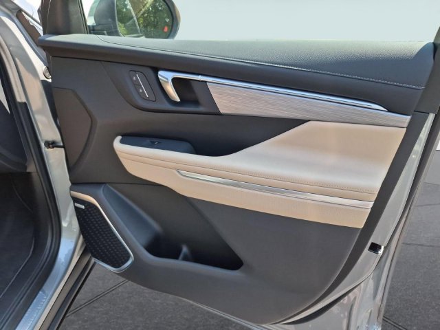 New 2027 Buick Enclave Preferred w/ Power Package FWD image 27