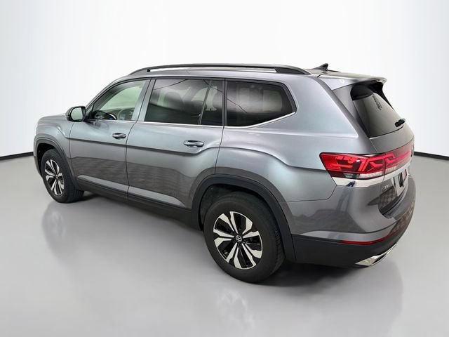 Used 2024 Volkswagen Atlas SE AWD/4WD image 5