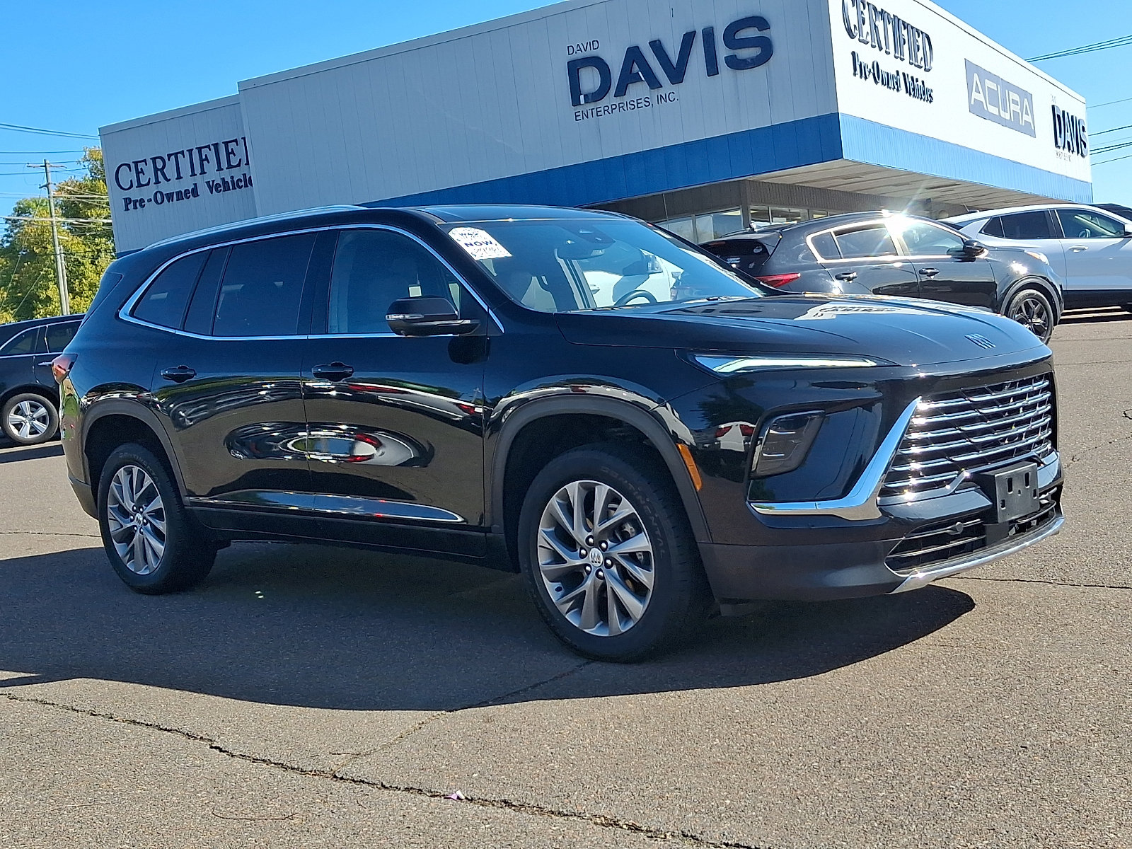 Used 2026 Buick Enclave Preferred AWD/4WD image 3