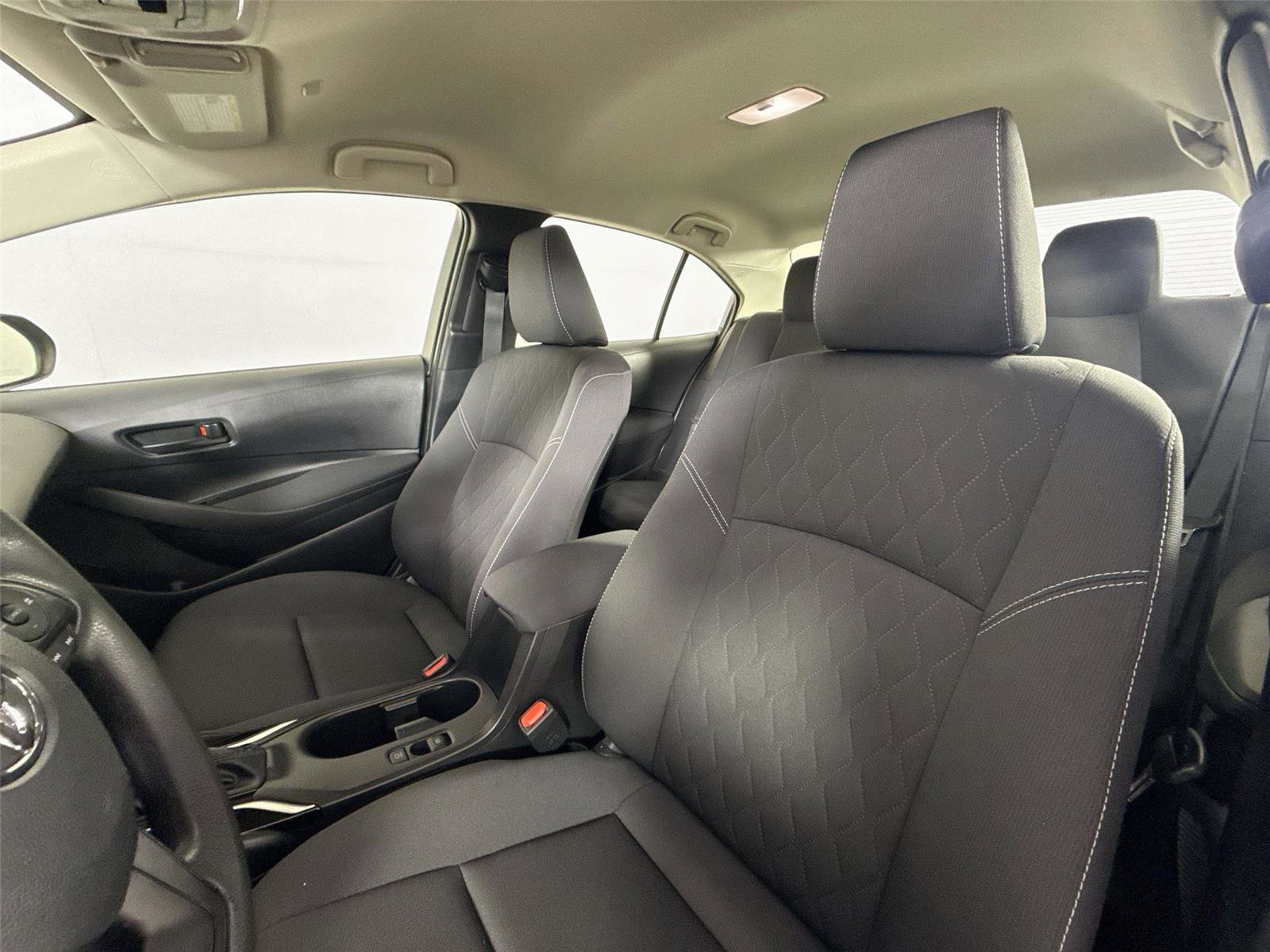 Certified 2025 Toyota Corolla LE image 3