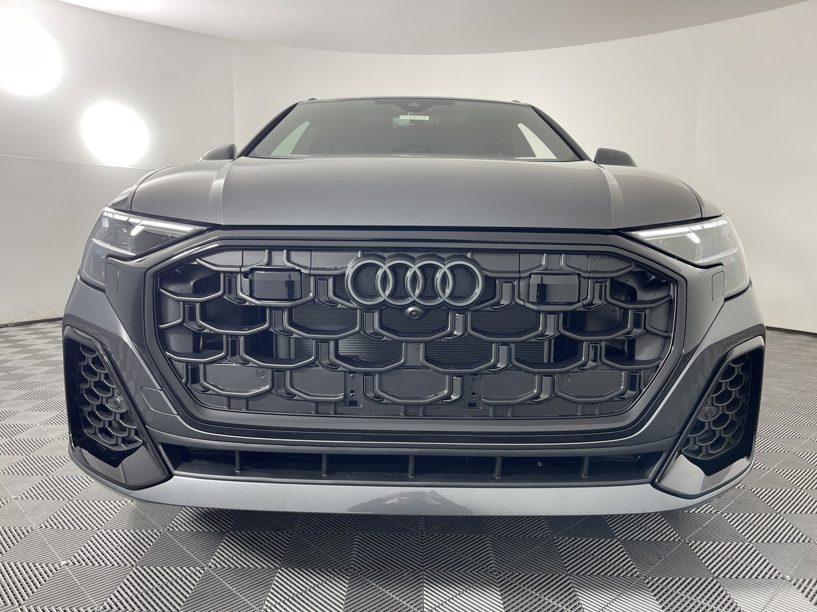 New 2025 Audi Q8 Premium Plus image 9