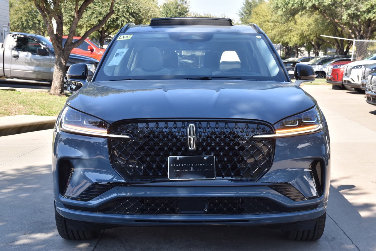 New 2027 Lincoln Aviator Reserve AWD/4WD image 2