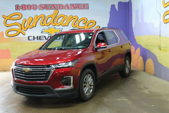 Used 2023 Chevrolet Traverse LT image 2