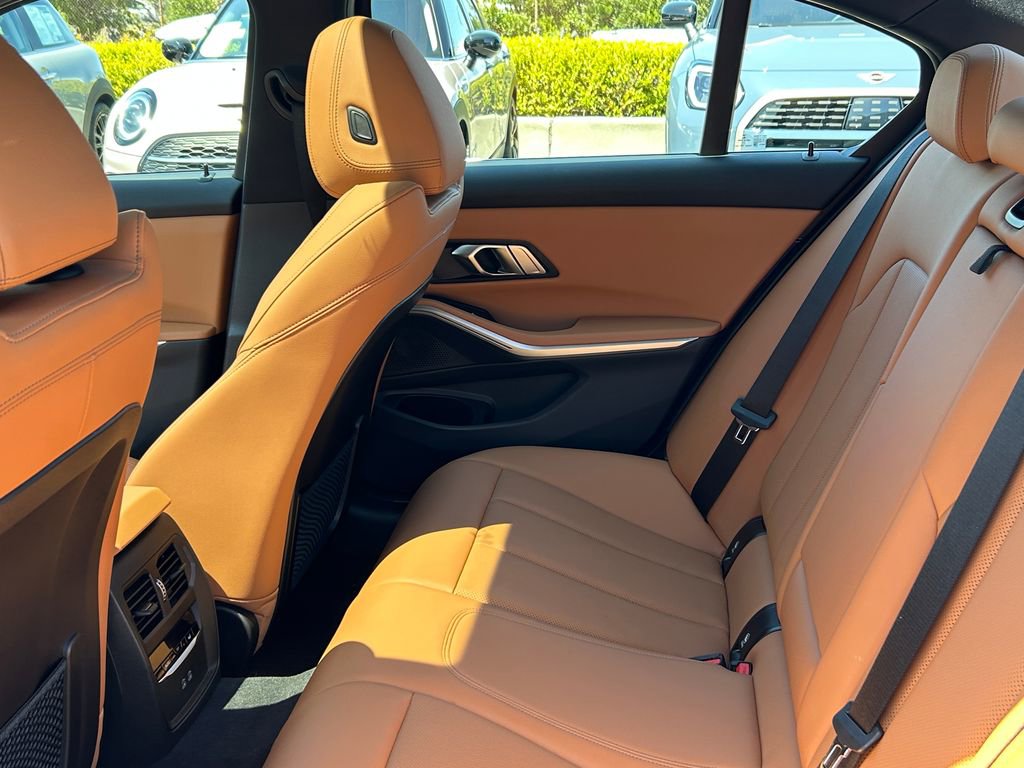 Used 2023 BMW 330e xDrive w/ Premium Package AWD/4WD image 30