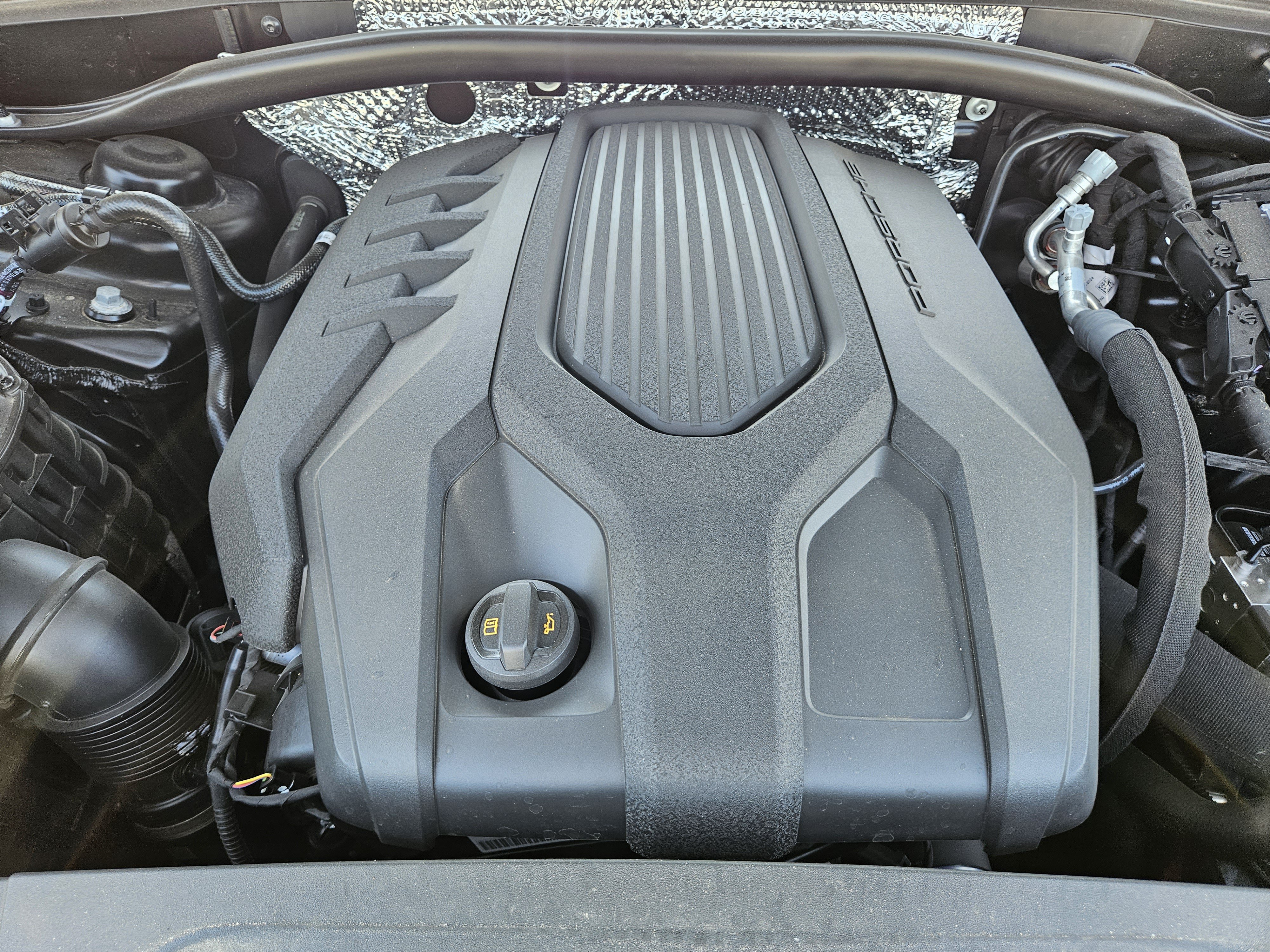 Certified 2026 Porsche Macan AWD/4WD image 30