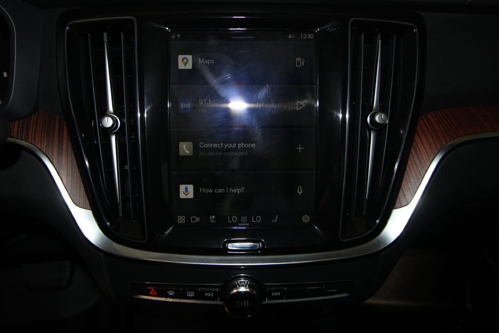 Used 2024 Volvo S60 B5 Plus AWD/4WD image 13