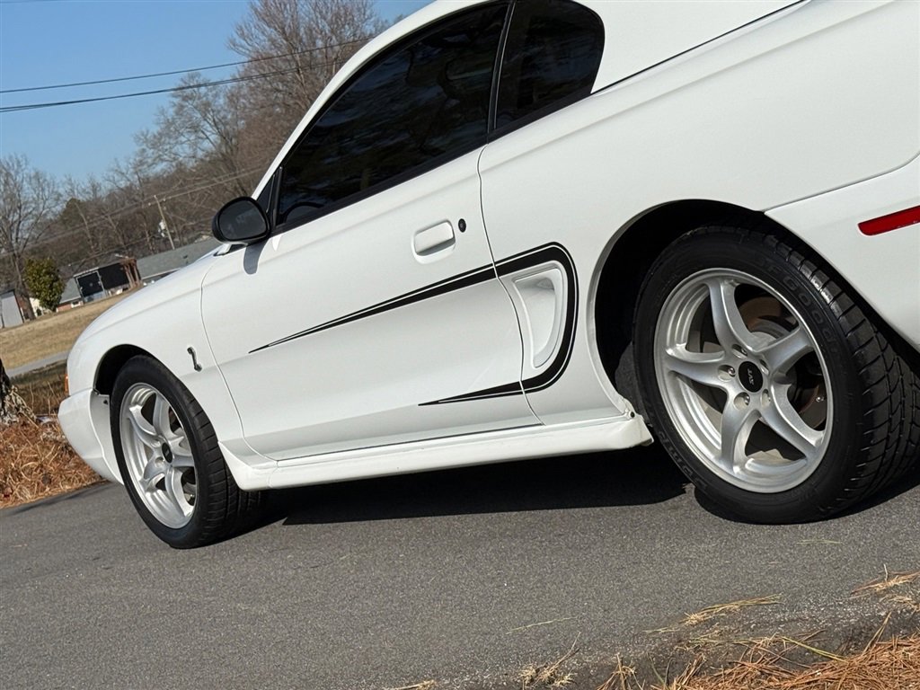 Used 1997 Ford Mustang Cobra image 23