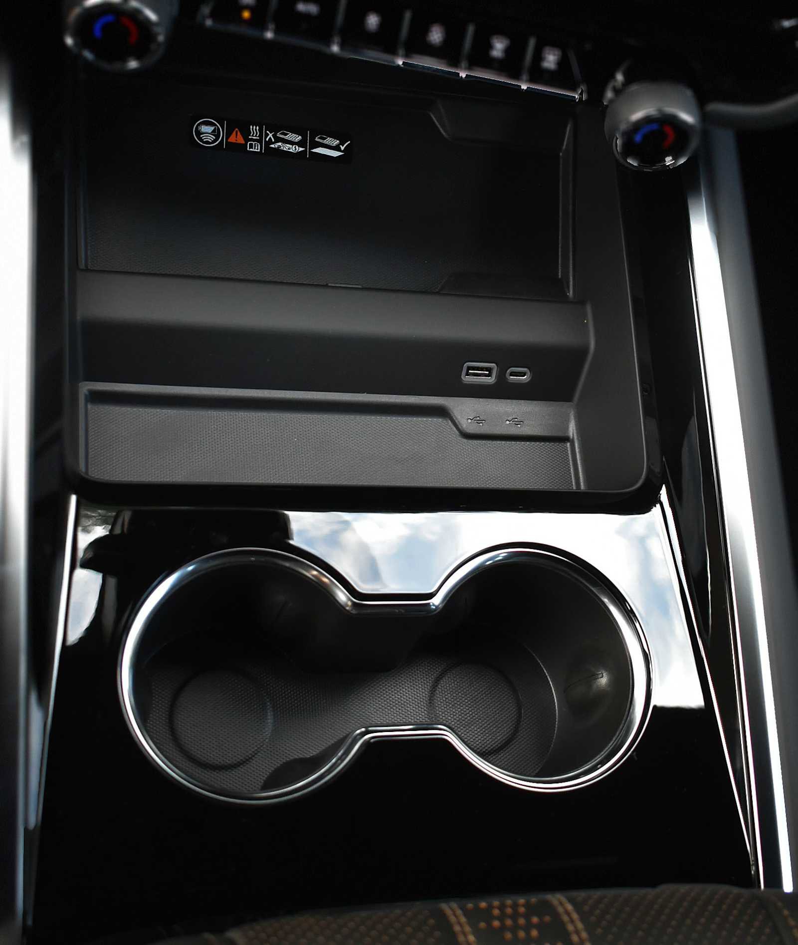 New 2025 Chevrolet Tahoe High Country w/ Sun And Tow Package image 24