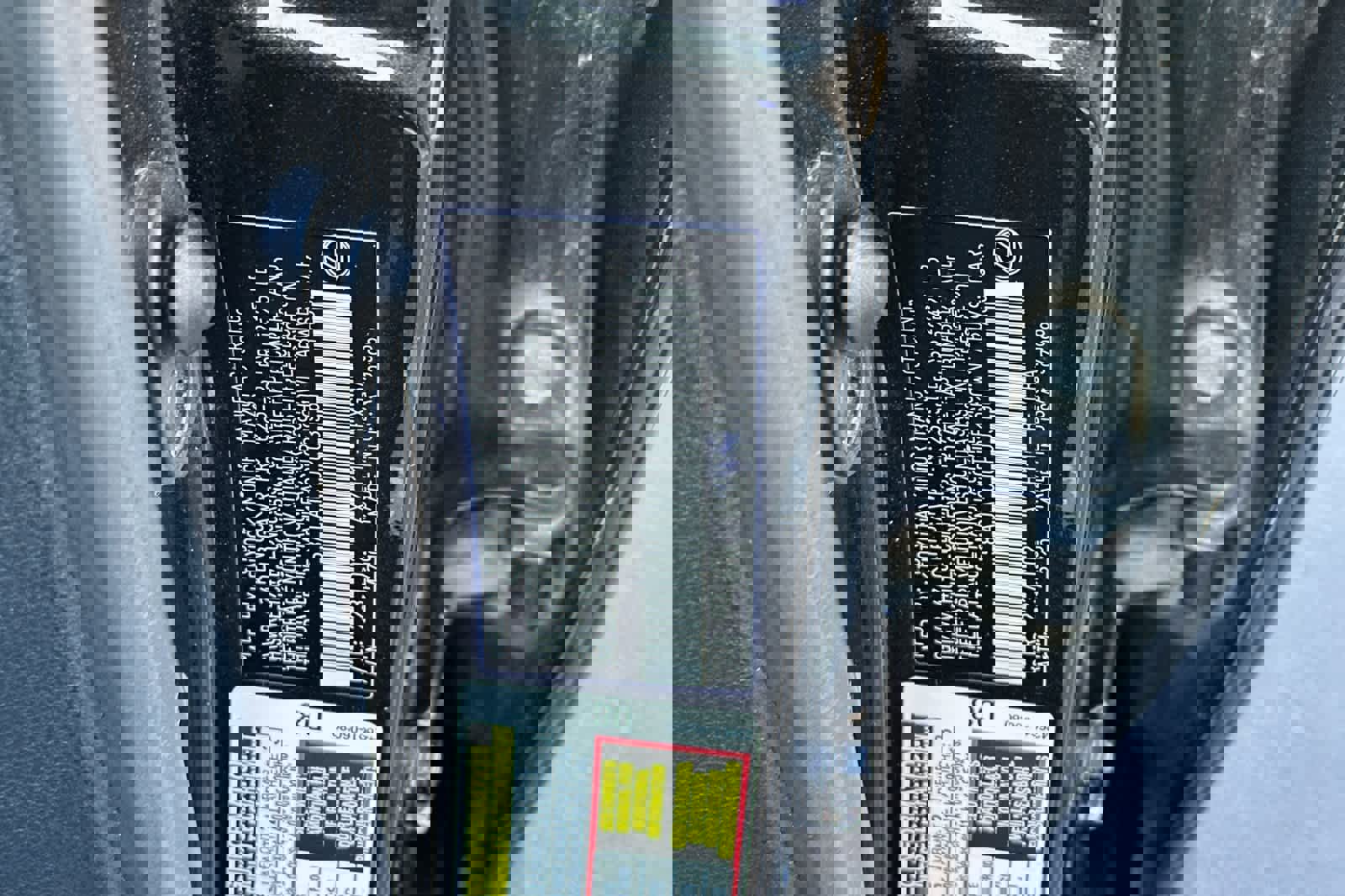 Used 2023 Lexus ES 300h w/ Premium Package image 32