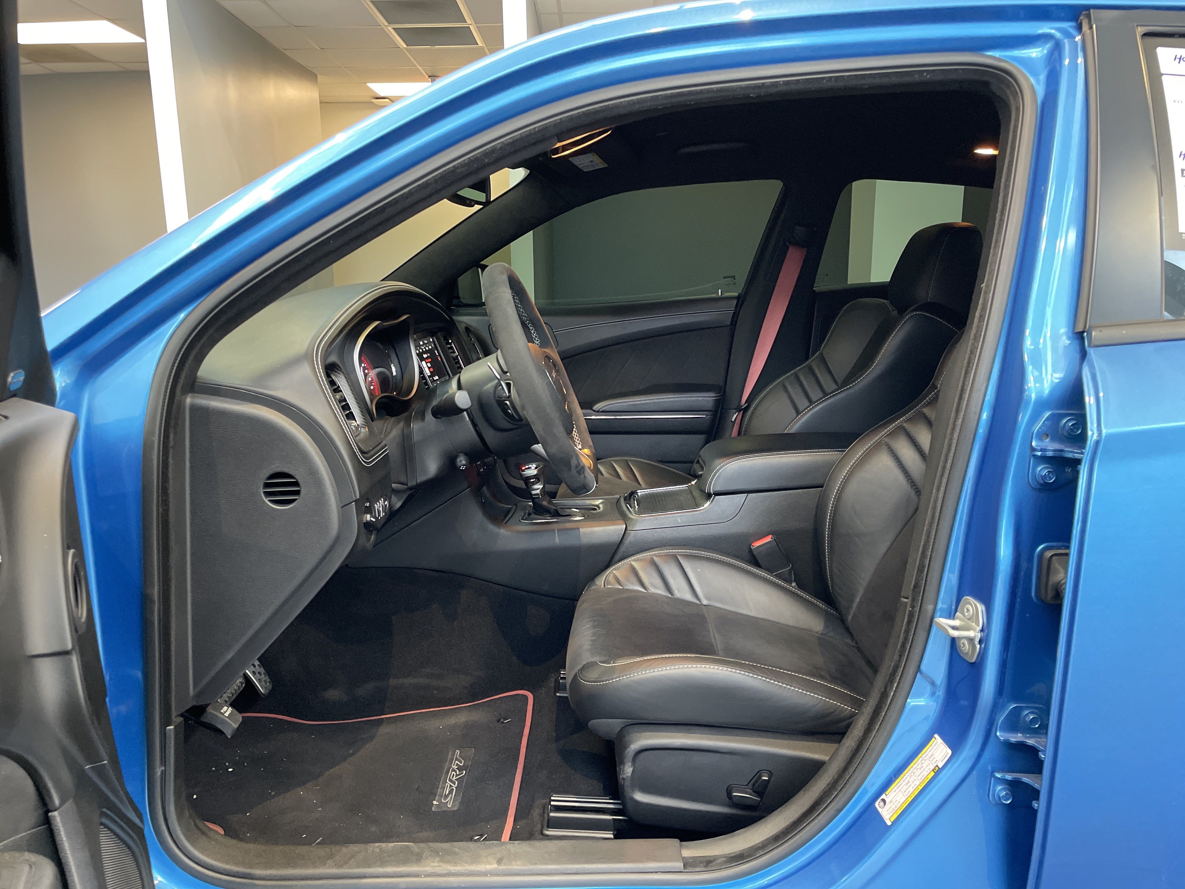 Used 2023 Dodge Charger SRT Hellcat w/ Harman/Kardon Audio Group RWD image 17