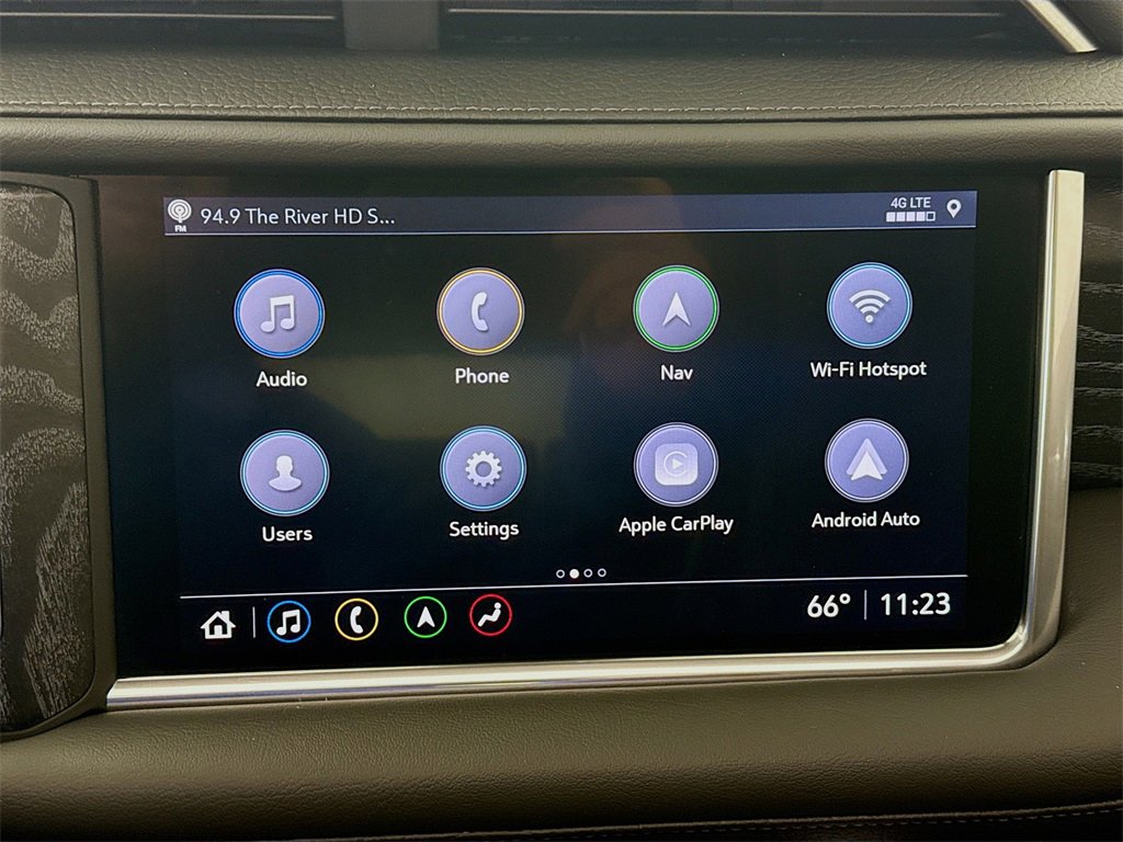 Used 2021 GMC Yukon Denali w/ Denali Premium Package image 16