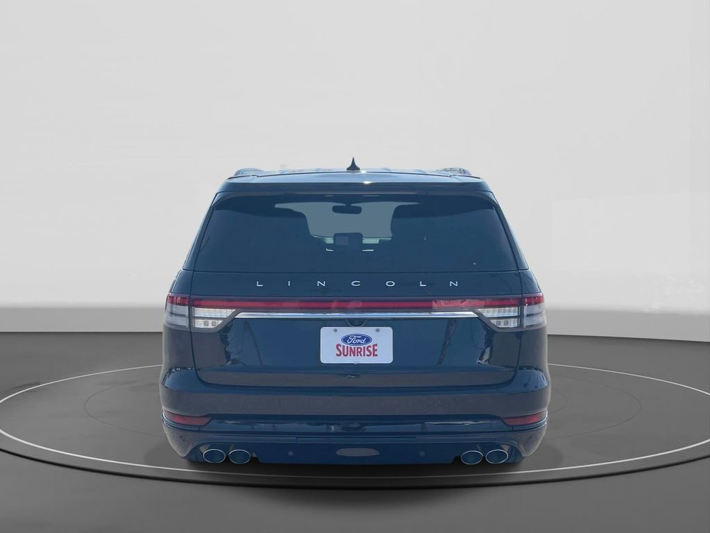 Used 2023 Lincoln Aviator Reserve w/ Equipment Group 201A image 5