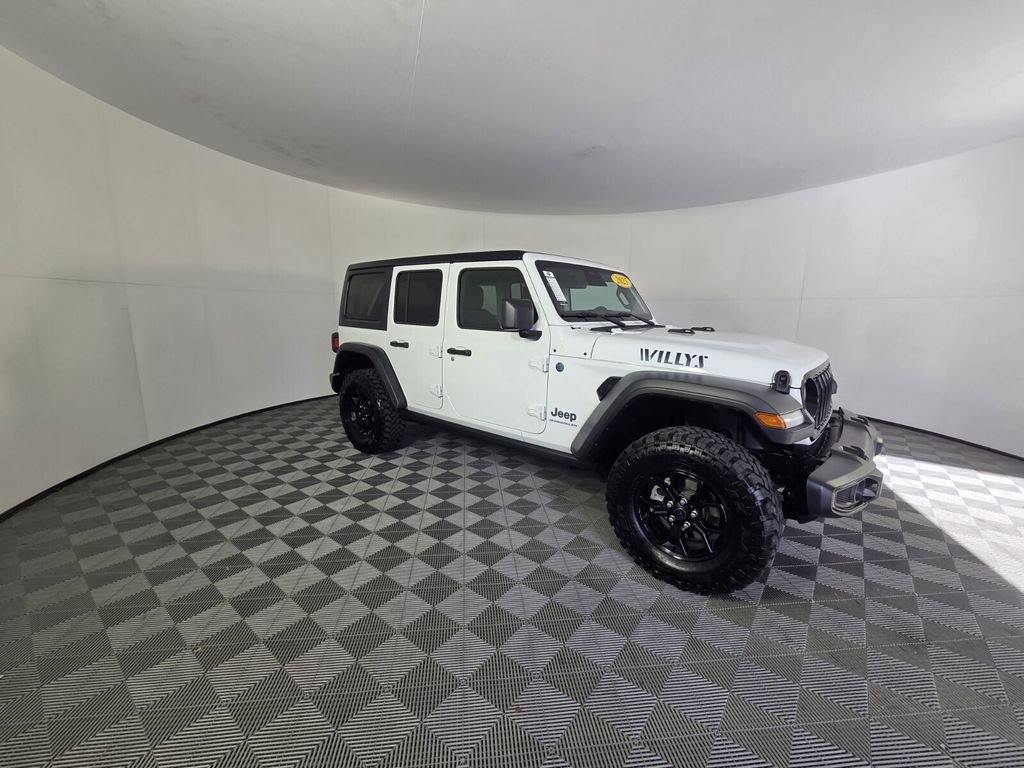 Certified 2025 Jeep Wrangler Willys image 4