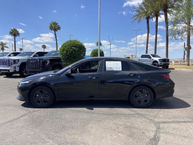 Used 2023 Hyundai Elantra Blue FWD image 4