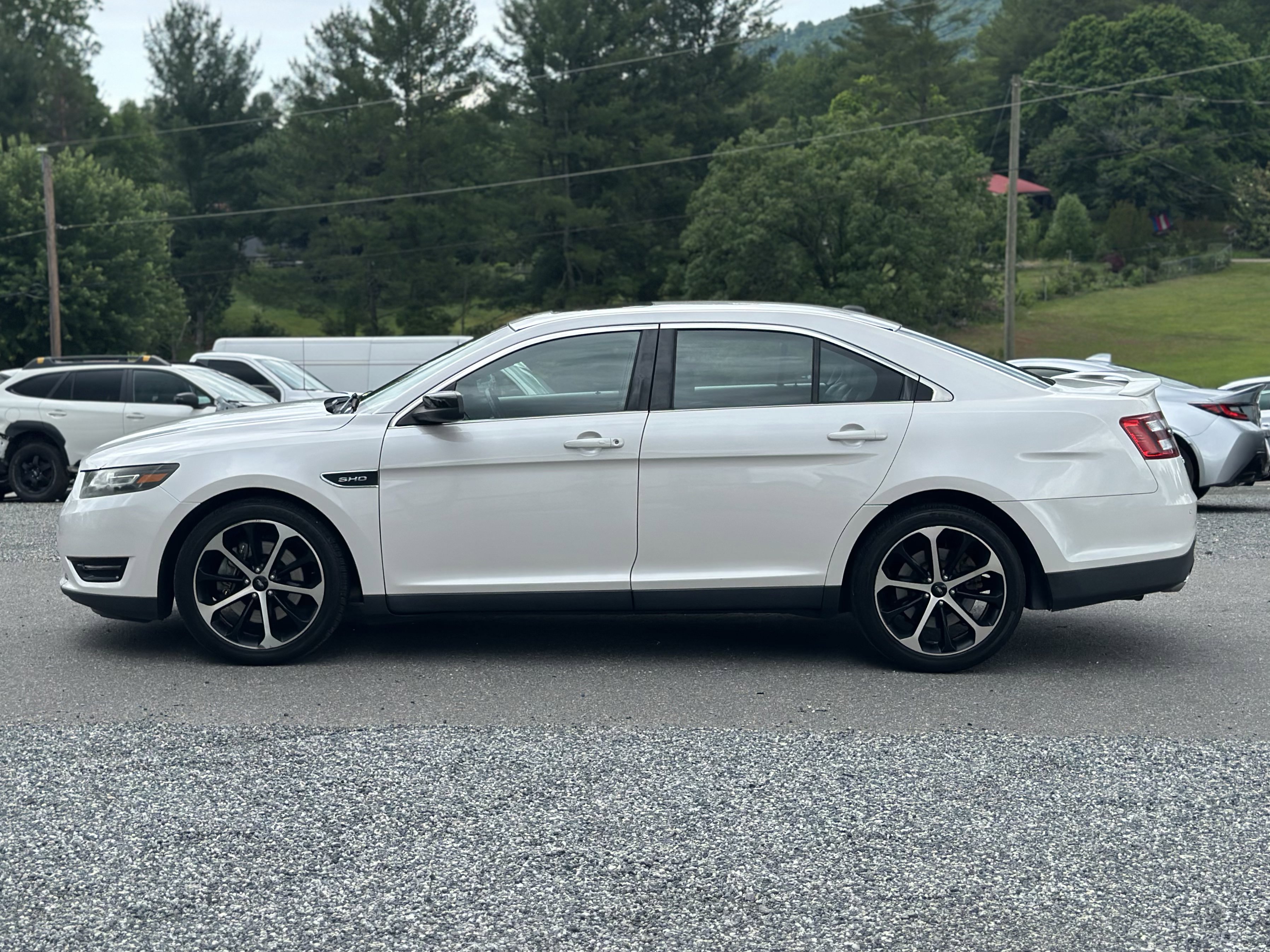 Used 2015 Ford Taurus SHO w/ Equipment Group 401A AWD/4WD image 6