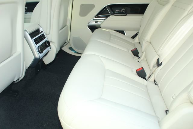 New 2026 Land Rover Range Rover Long Wheelbase SE image 22