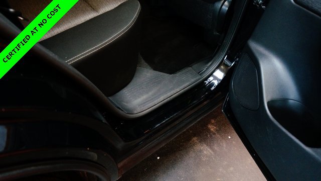 Used 2022 Nissan Rogue SV image 47