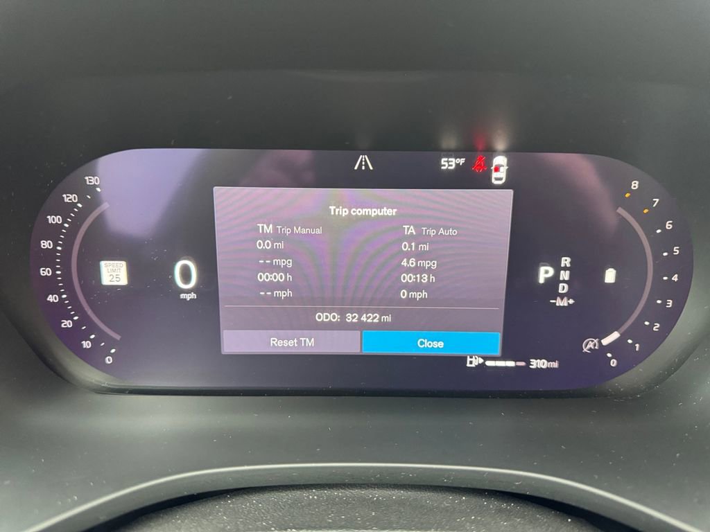 Certified 2023 Volvo XC60 B5 Plus w/ Climate Package image 25