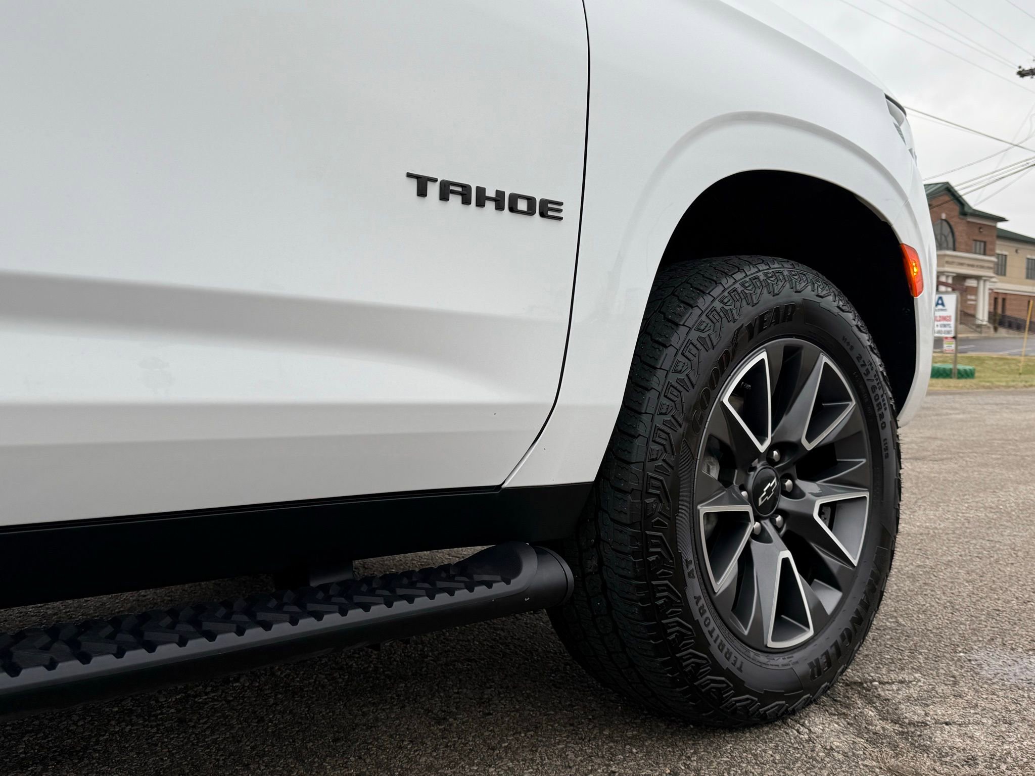 Used 2023 Chevrolet Tahoe Z71 image 19