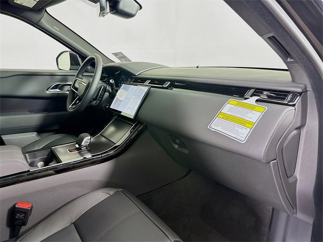 New 2026 Land Rover Range Rover Velar Dynamic SE image 31
