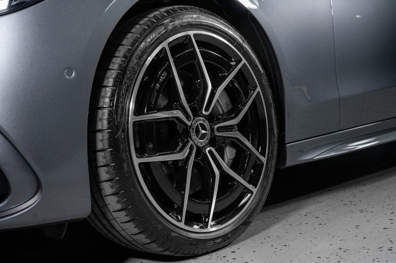 Certified 2025 Mercedes-Benz C 300 Sedan image 10