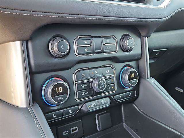 Used 2024 Chevrolet Tahoe Z71 w/ Luxury Package AWD/4WD image 19