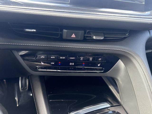 Used 2023 Buick Envision Essence w/ Sport Touring Package image 29