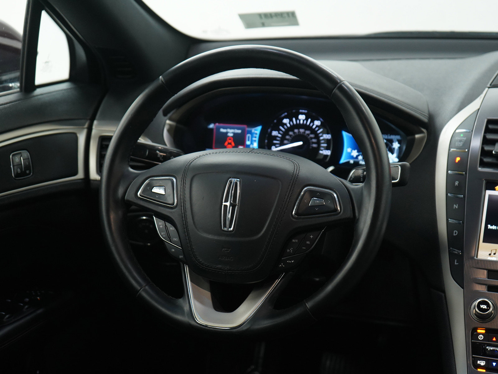 Used 2017 Lincoln MKZ Premiere image 14