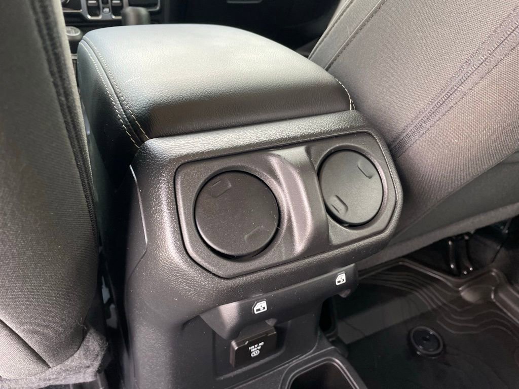 Used 2023 Jeep Wrangler Sahara w/ Cold Weather Group image 27