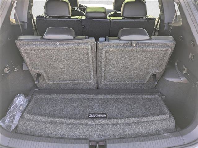 Used 2022 Volkswagen Tiguan SE R-Line image 6