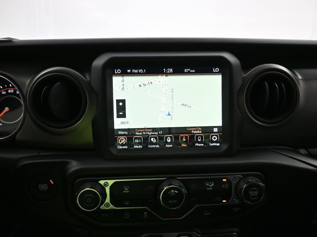 Used 2022 Jeep Wrangler Unlimited Sport image 17