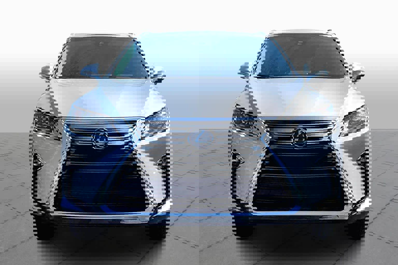 Used 2019 Lexus RX 350 FWD w/ Navigation Package image 4