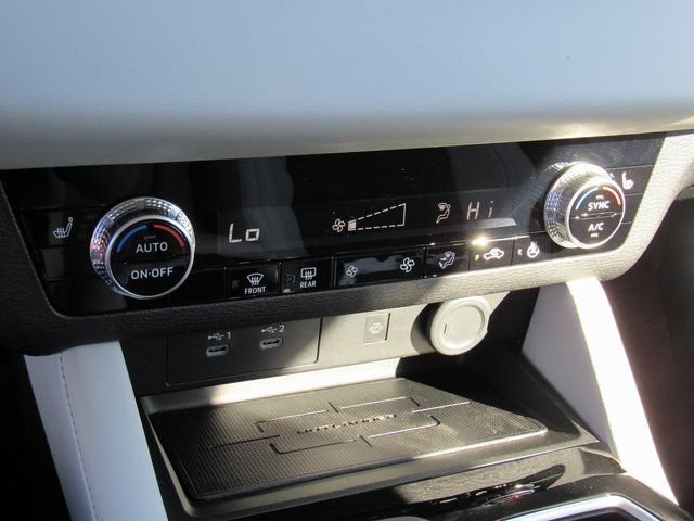 New 2026 Mitsubishi Outlander SE FWD image 18