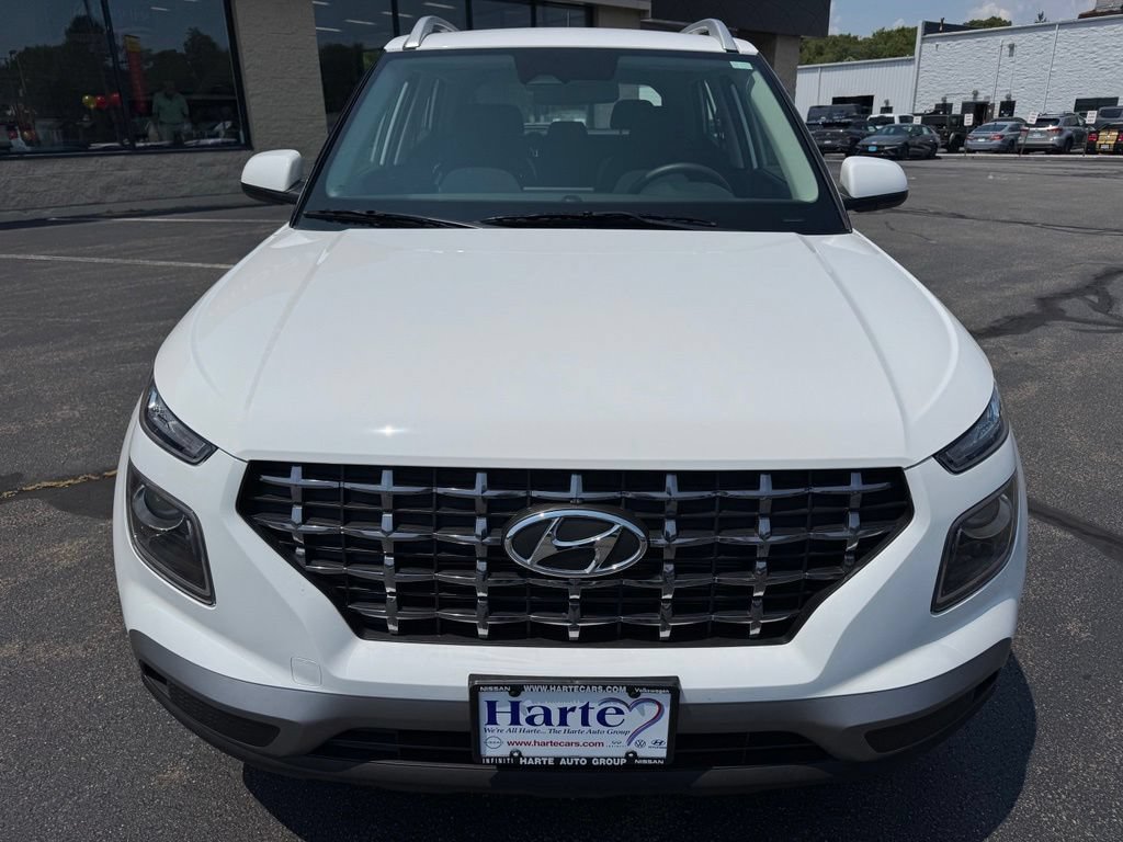 Certified 2026 Hyundai Venue SEL FWD image 2