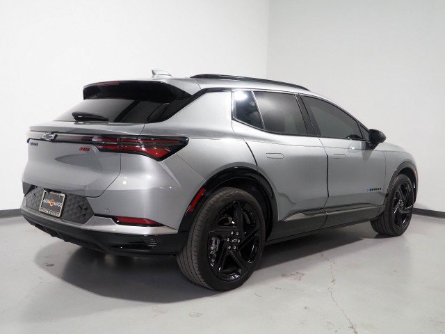 Used 2025 Chevrolet Equinox EV RS FWD image 5