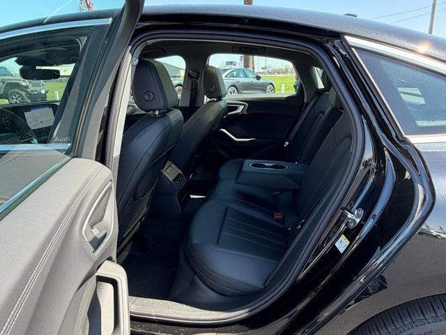 Used 2025 Audi A5 2.0T Premium w/ Convenience Package AWD/4WD image 15