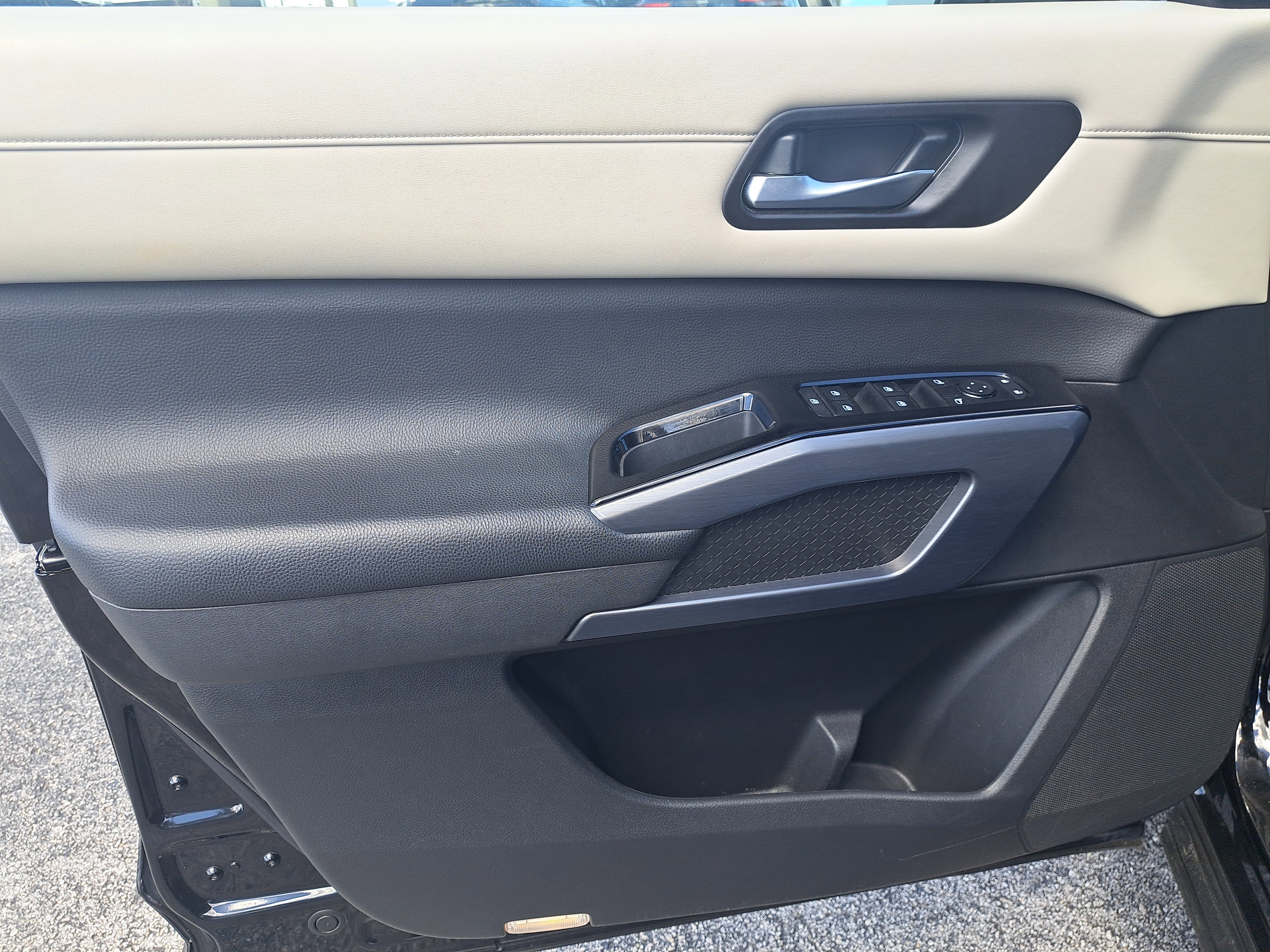 Certified 2022 Nissan Pathfinder SL image 18