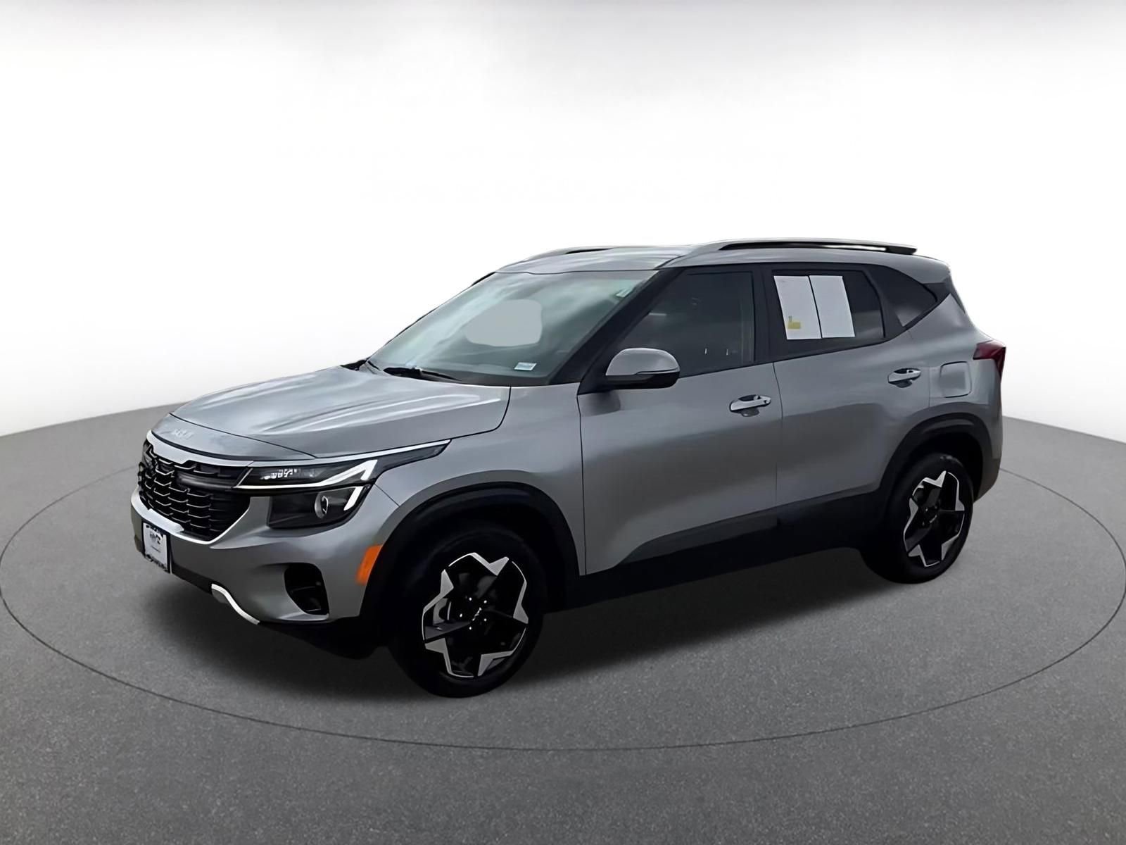 Used 2025 Kia Seltos S image 8