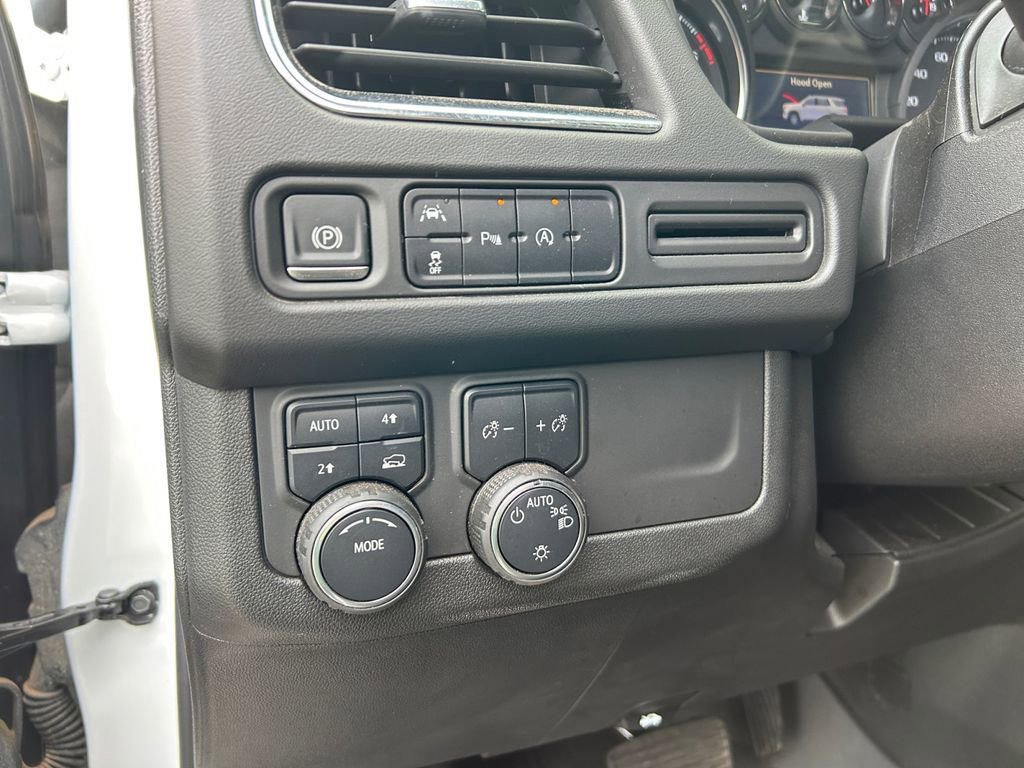 Used 2024 Chevrolet Tahoe LS AWD/4WD image 21