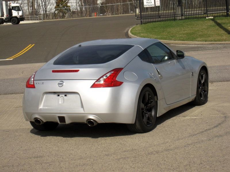 Used 2009 Nissan 370Z Coupe image 12