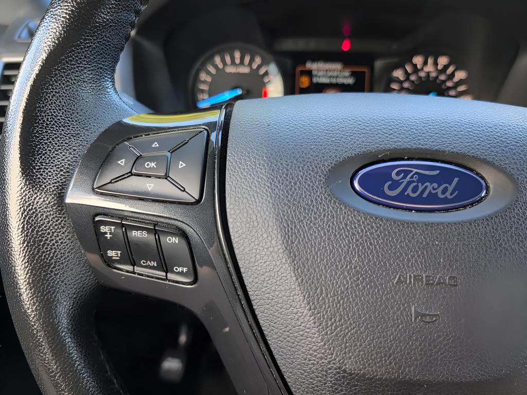 Used 2018 Ford Explorer XLT image 14