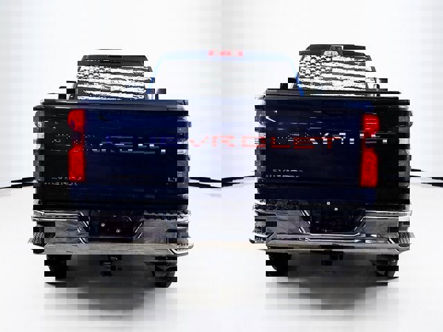 Used 2022 Chevrolet Silverado 2500 LT w/ Convenience Package image 6