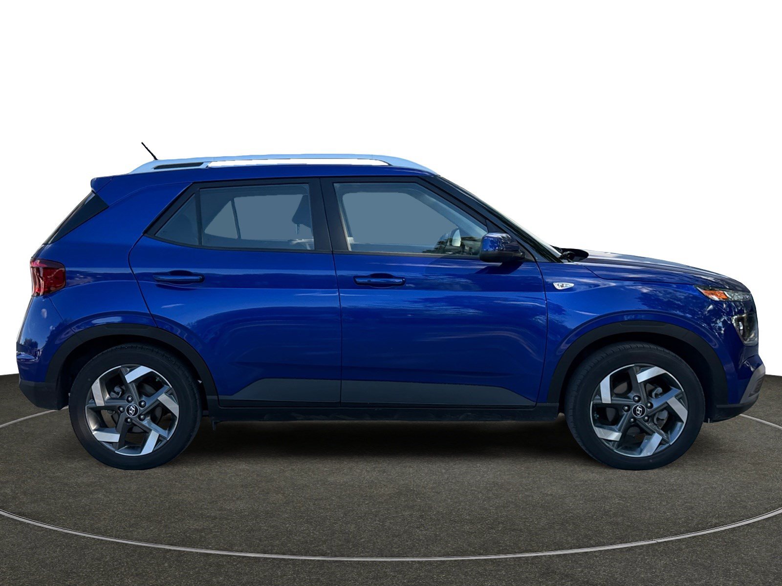 Certified 2025 Hyundai Venue SEL FWD image 7