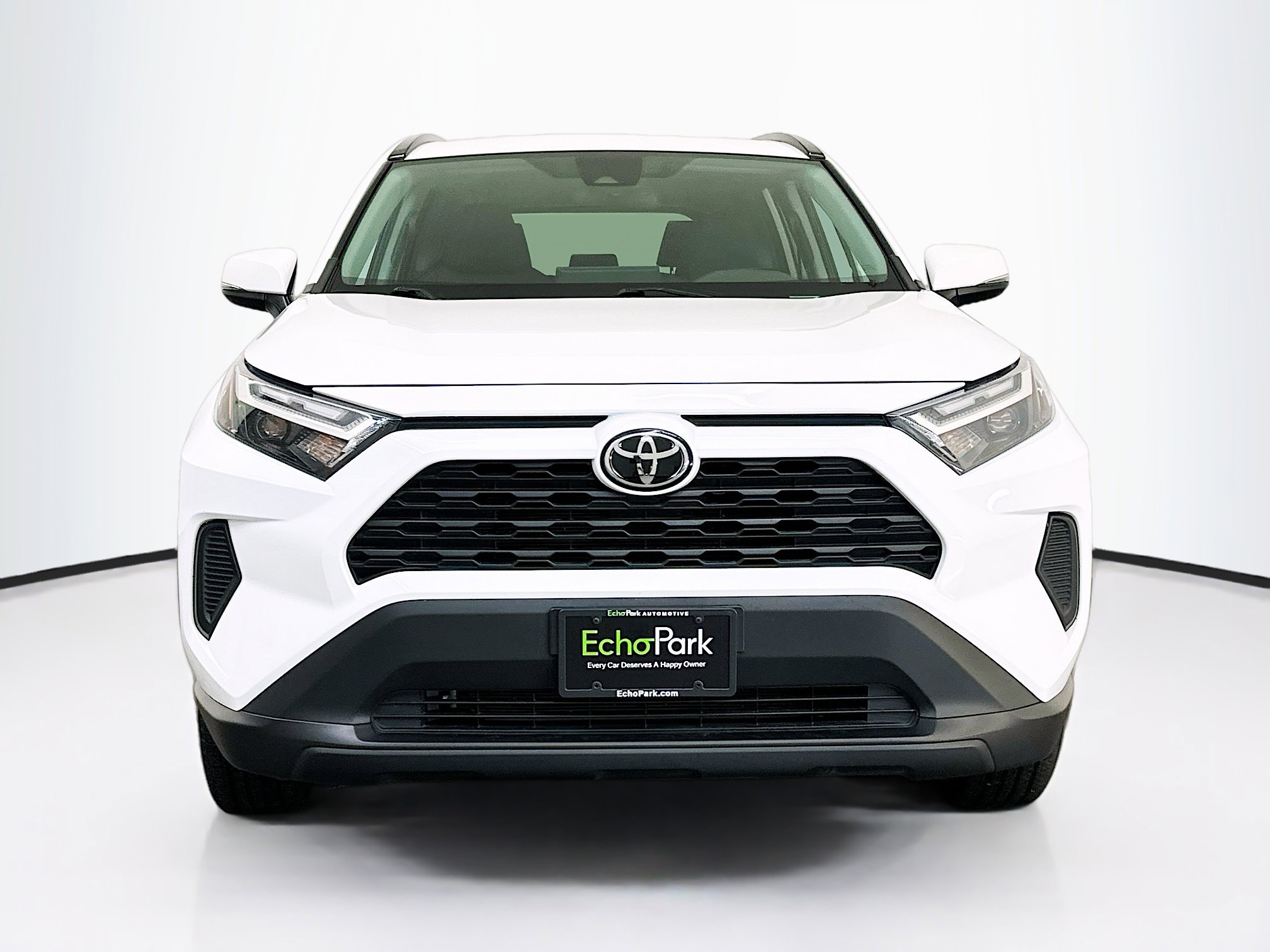 Used 2024 Toyota RAV4 XLE image 2