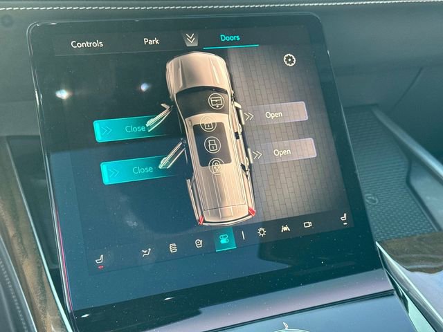 Certified 2025 Cadillac Escalade ESV Sport Platinum image 26