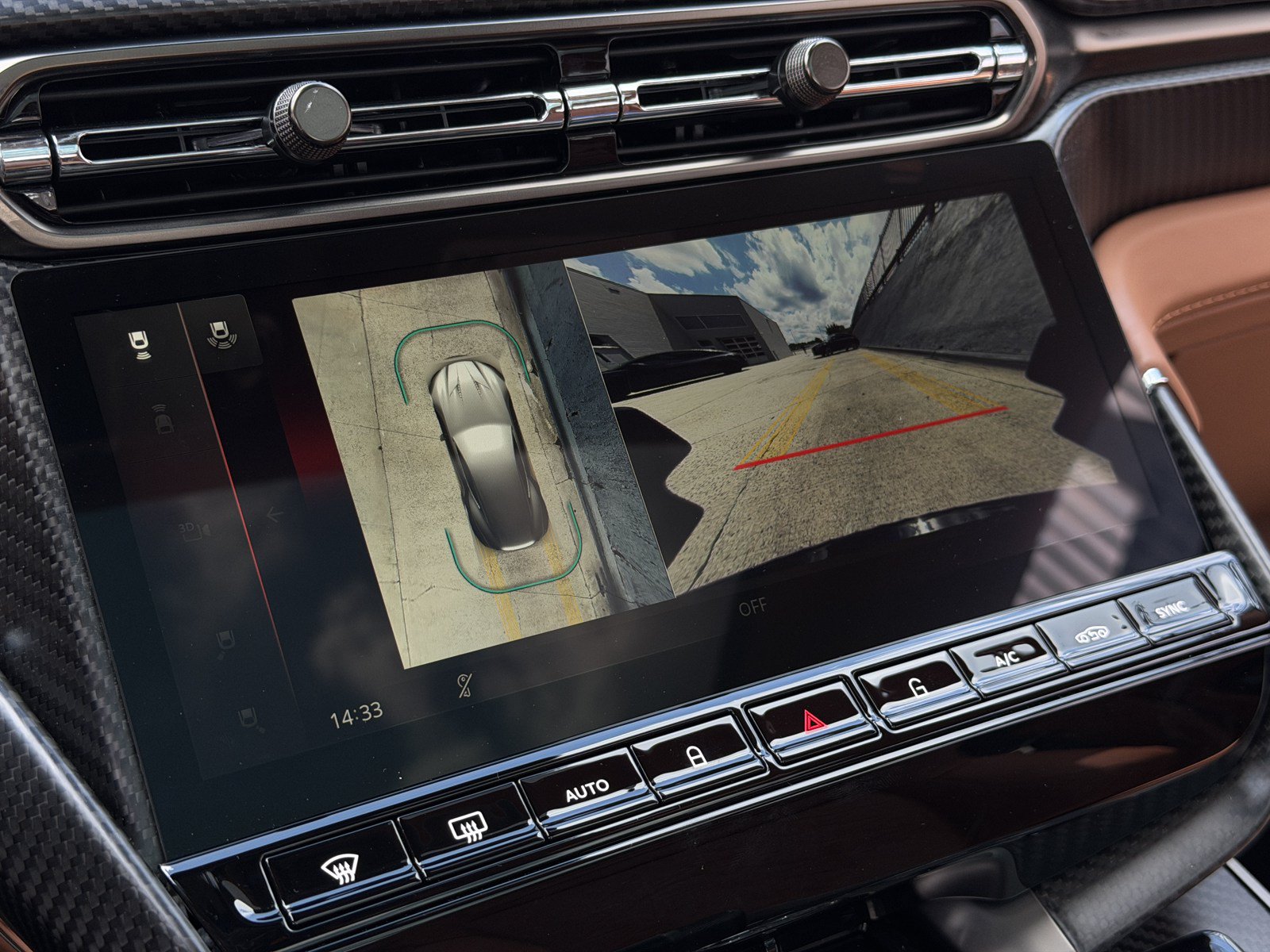 New 2026 Aston Martin Vanquish RWD image 30