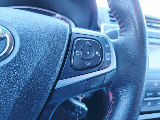 Used 2015 Toyota Camry SE image 21